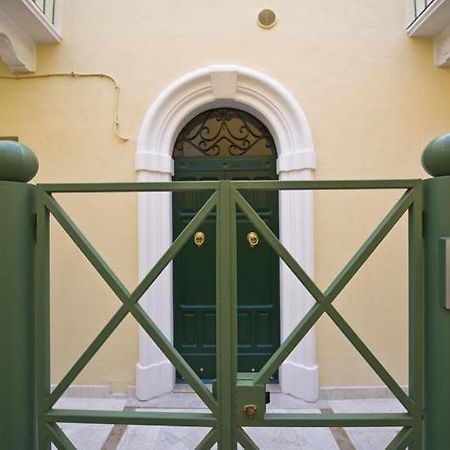 Апартаменты Vico Amato Residenza Сульмона Экстерьер фото